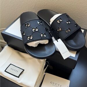 Gucci GG slides